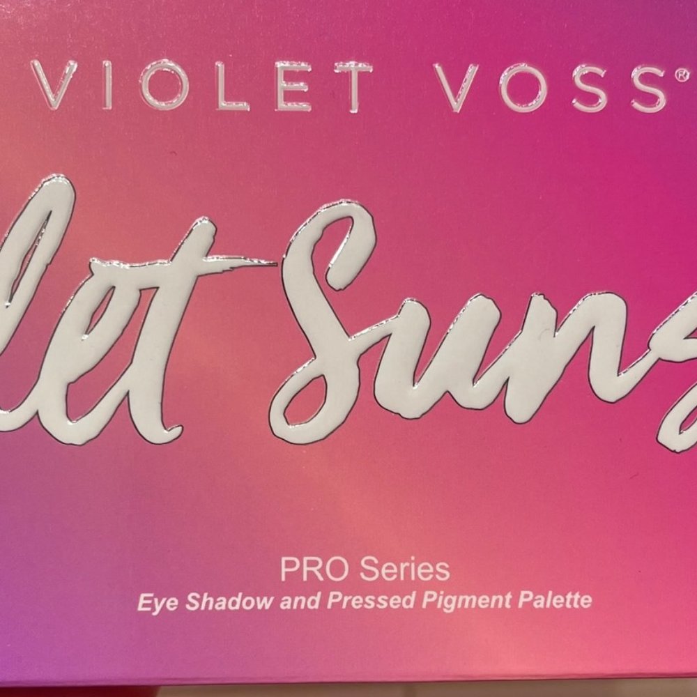 Violet Voss Eyeshadow Palette